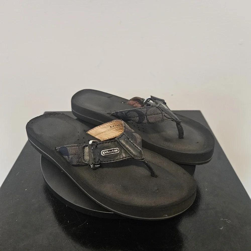 Coach Jada Flip Flops Sandals in Black Women's Size 7
